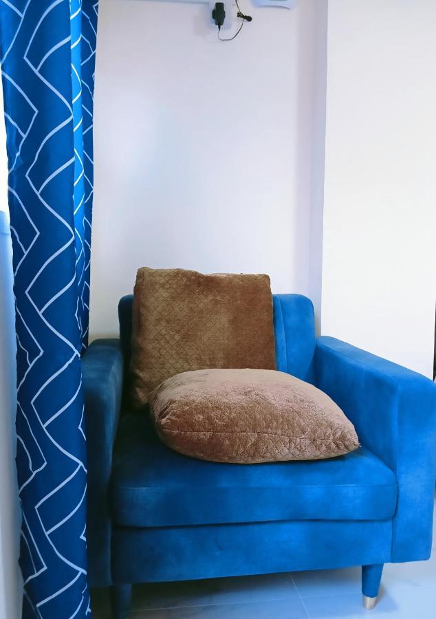 King Bed-studio Near 